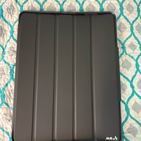 iPad Pro 12.9 Inch Case - Picture 1 of 5